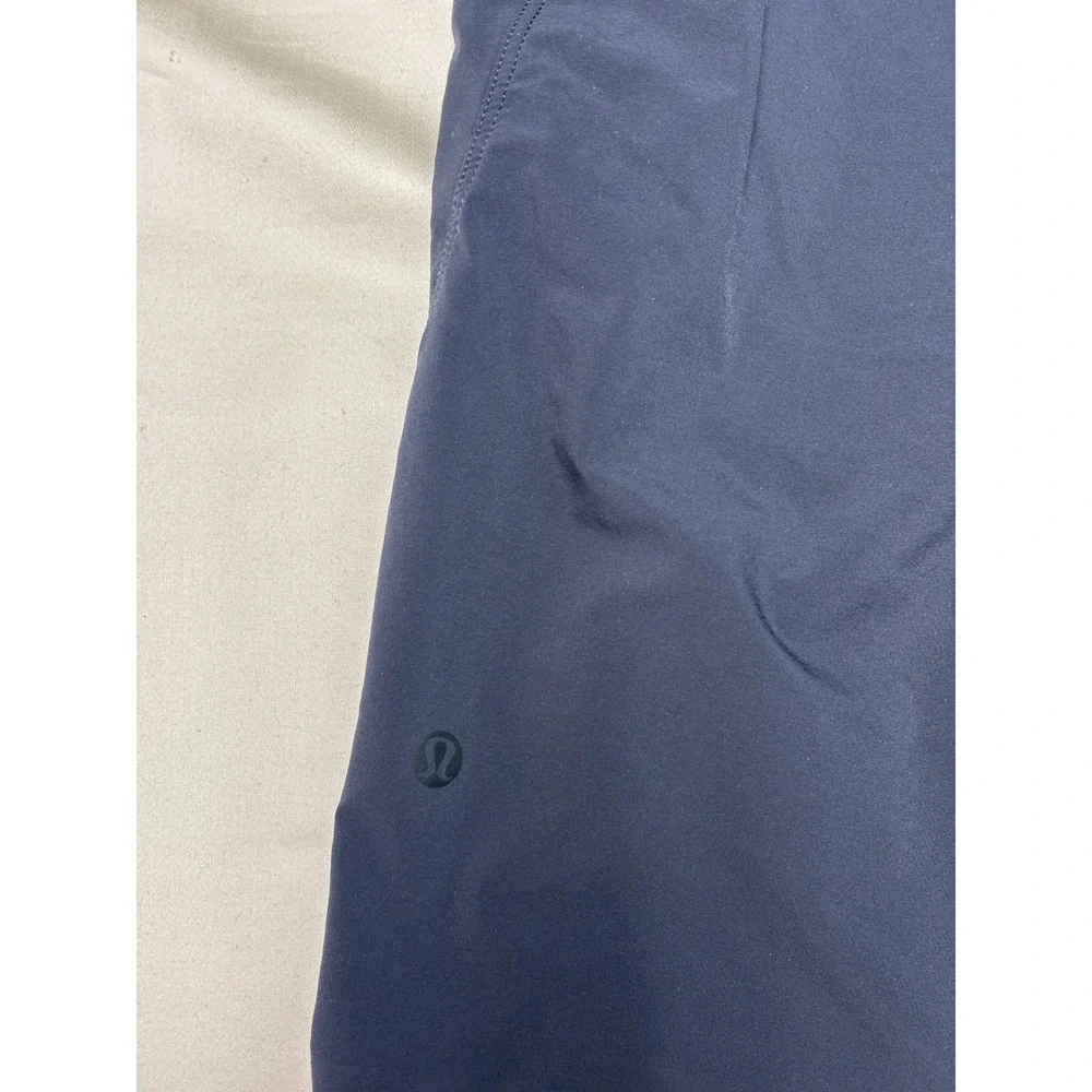 Lululemon License to Train Shorts Mens Large Gray Laser Cut Vent Pockets W29 L10
